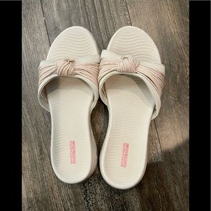 Women’s Skechers GOGA Mat Slide Sandals